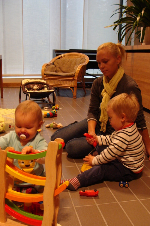 Perhekerho- ja perhekahvilatoiminta on suunniteltu lapsiperheille.