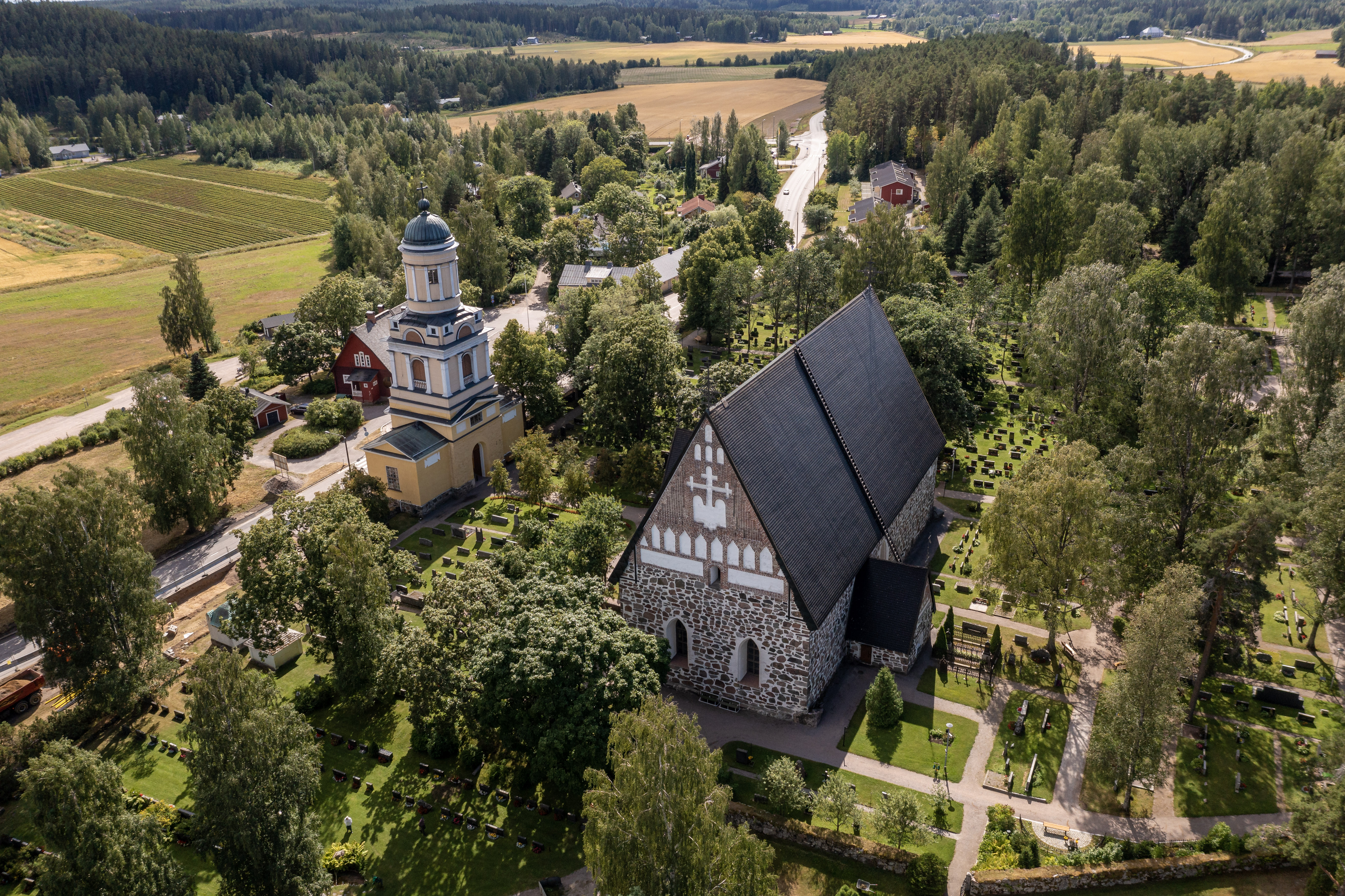 Hollolan kirkko korkealta